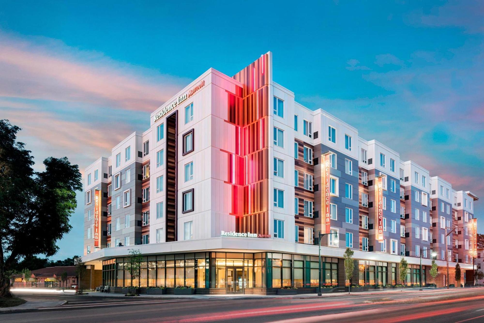 Residence Inn By Marriott Boston Watertown Exterior foto